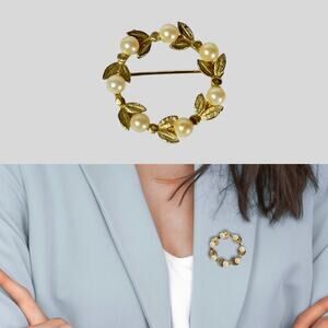 Floral Gold Tone and Pearl Leaf Wreath Brooch, Vintage 1970s Classic Design